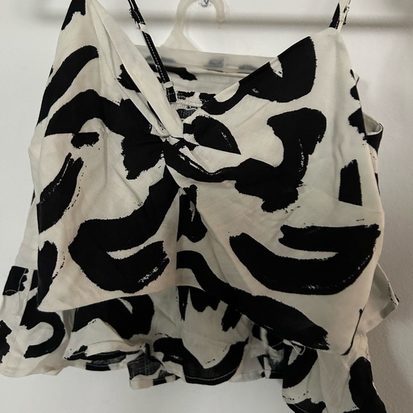 BW Set - Picture 1 of 2